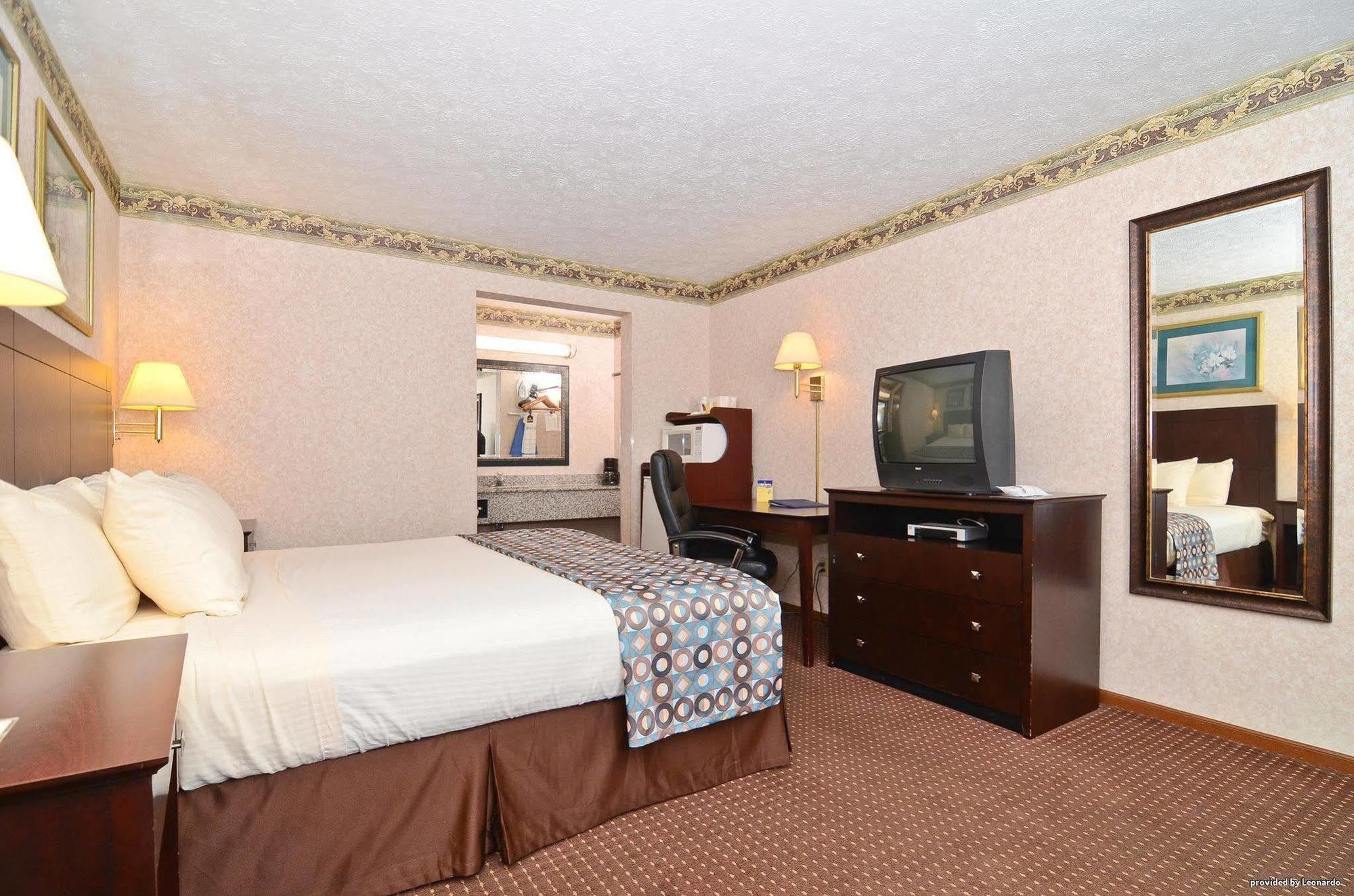 Baymont By Wyndham Danville Il Exterior foto